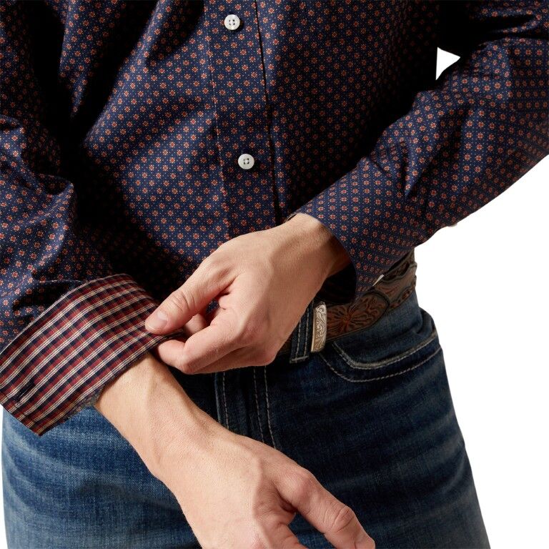 Ariat Men's Wrinkle Free Briggs Classic Fit Shirt