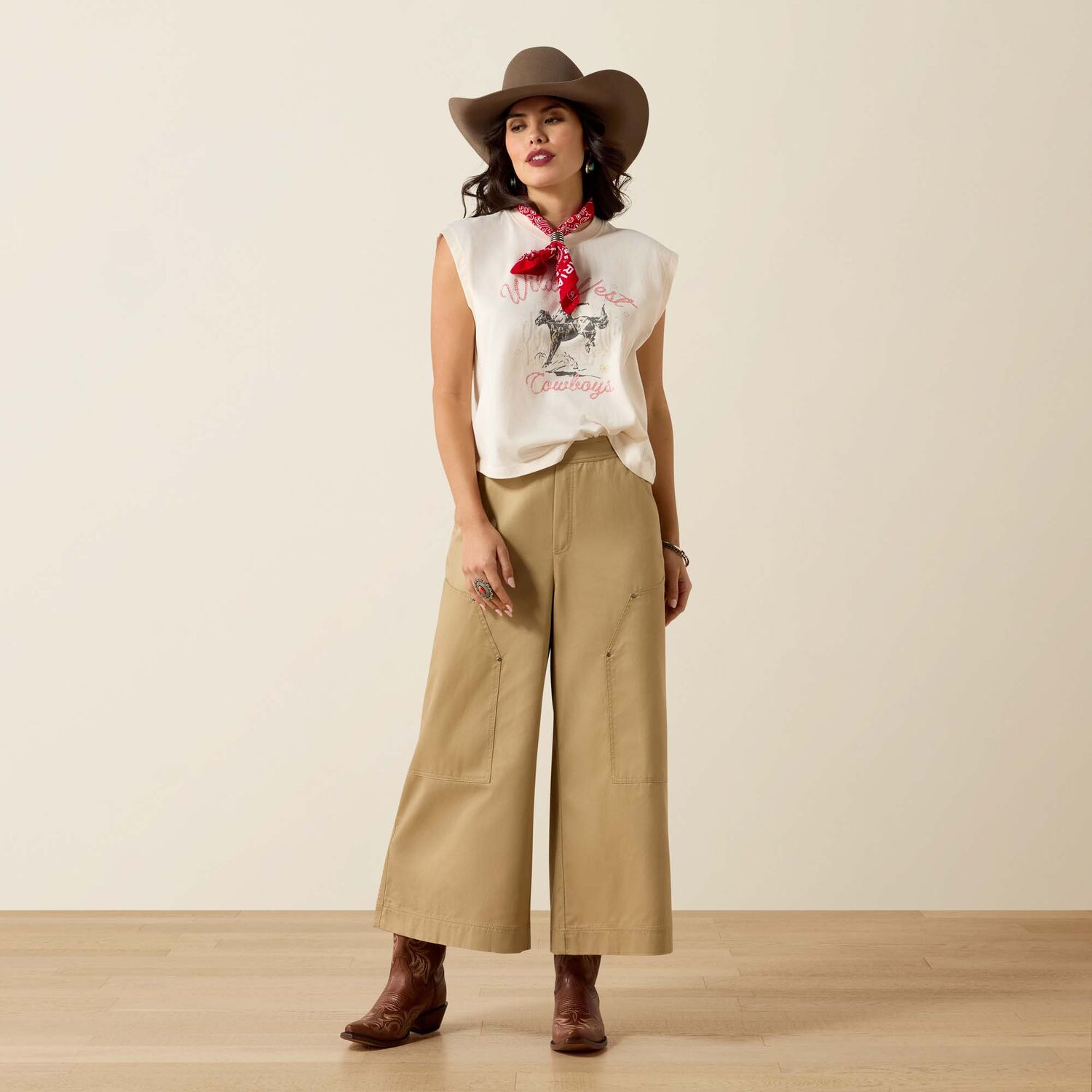 Ariat Women's Wild West Cropped T-Shirt