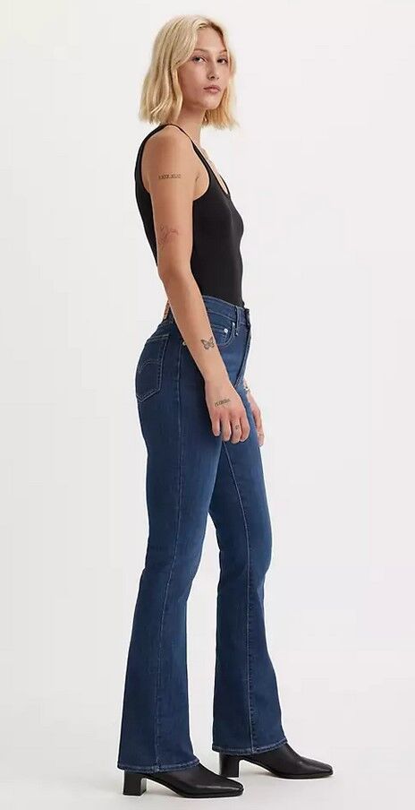 Levi's Women's 725 High Rise bootcut Jeans