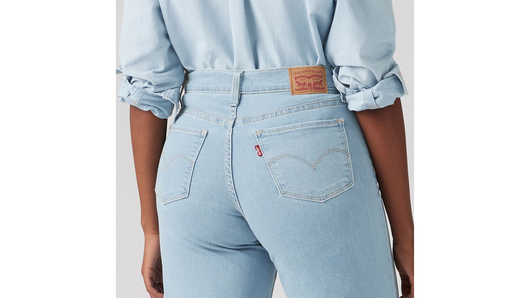 Levi's Women's 318 Shaping Wide Leg Jeans