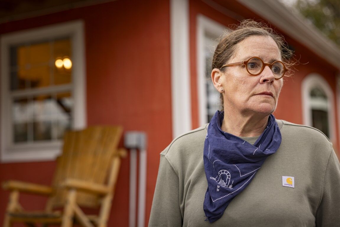 Carhartt Women's TENCEL Fiber Series Relaxed Fit French Terry Crewneck Sweatshirt