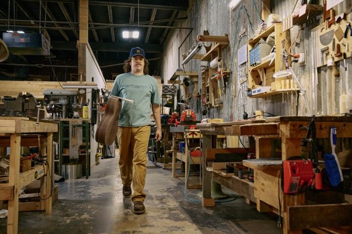 Carhartt Men's Loose Fit Heavyweight Short Sleeve Logo Graphic T-Shirt