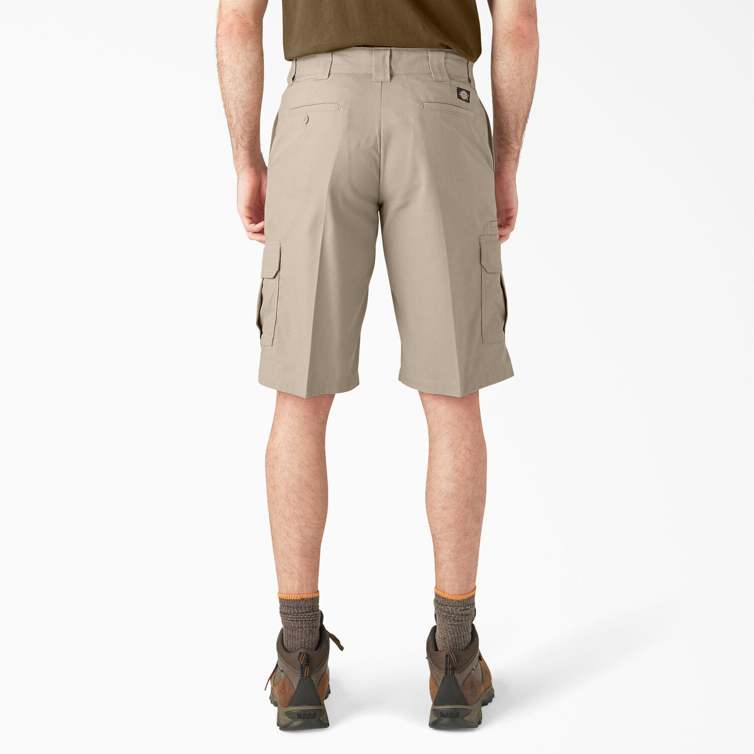 Dickies Men's FLEX Relaxed Fit Cargo Shorts in Desert Sand