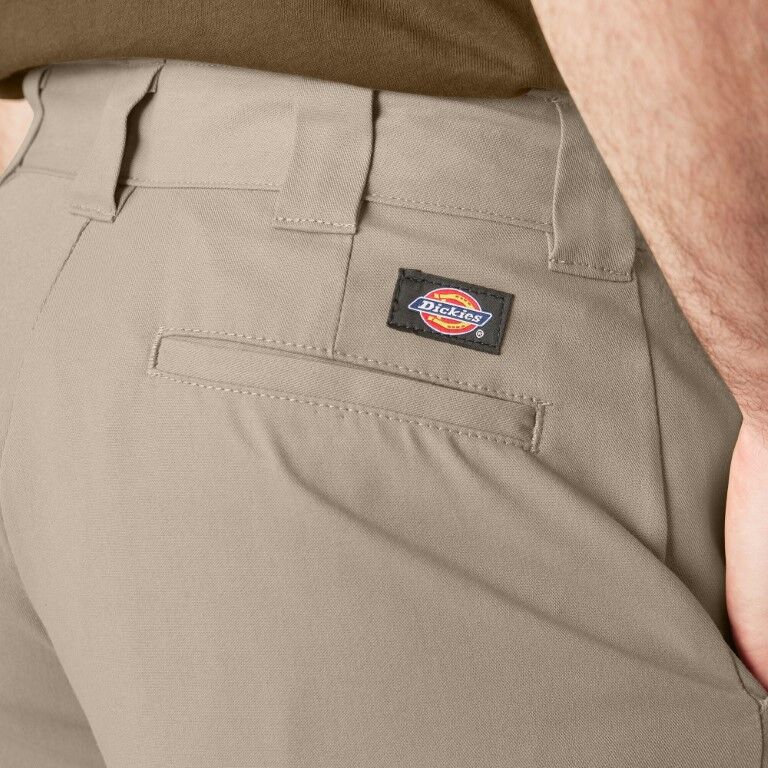Dickies Men's FLEX Relaxed Fit Cargo Shorts in Desert Sand