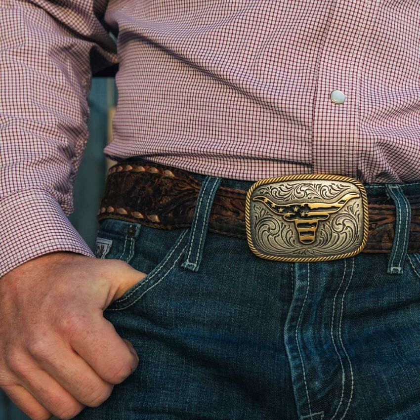Montana Silversmiths Men's Western Patriotic Longhorn Buckle