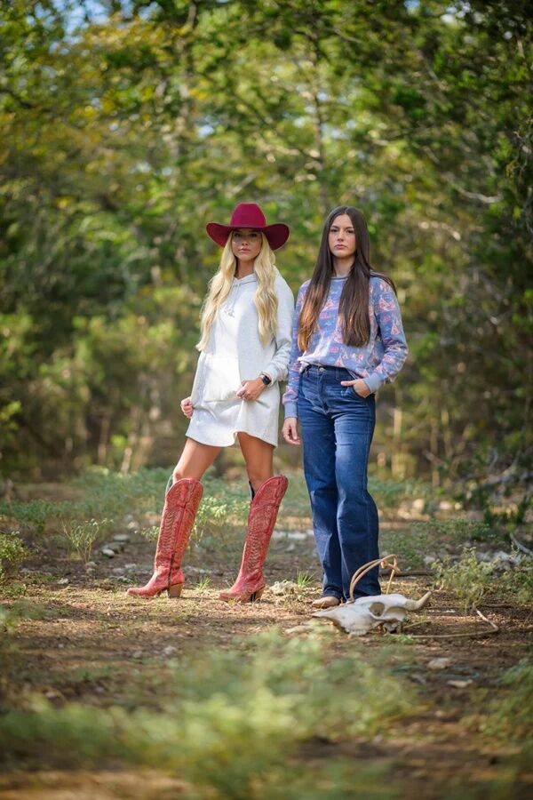 Hooey Women's Stallion Crew Stallion Pattern Logo Pullover