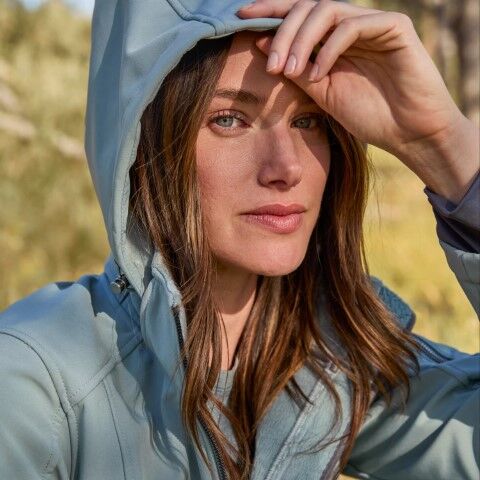 Free Country Women's Aeris II Super Softshell Jacket in Silver Chip