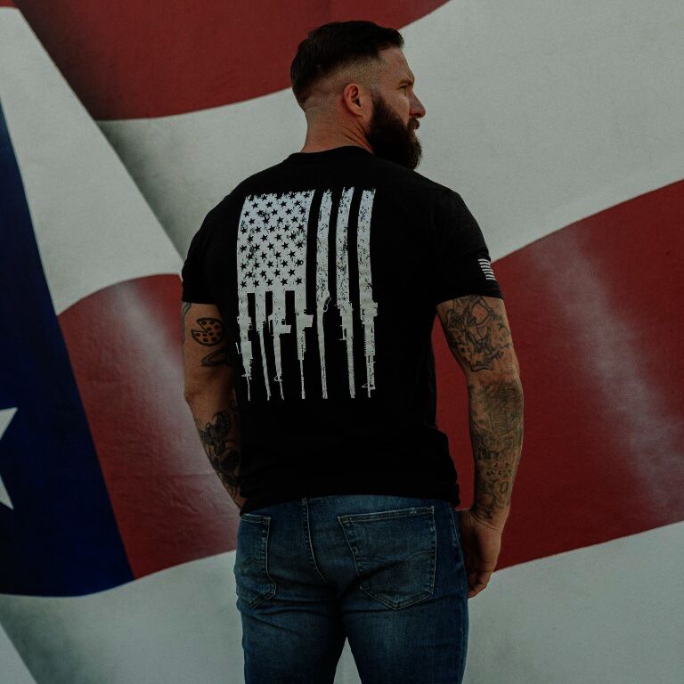 Grunt Style Men's Rifle Flag Pocket T-Shirt in Black Heather