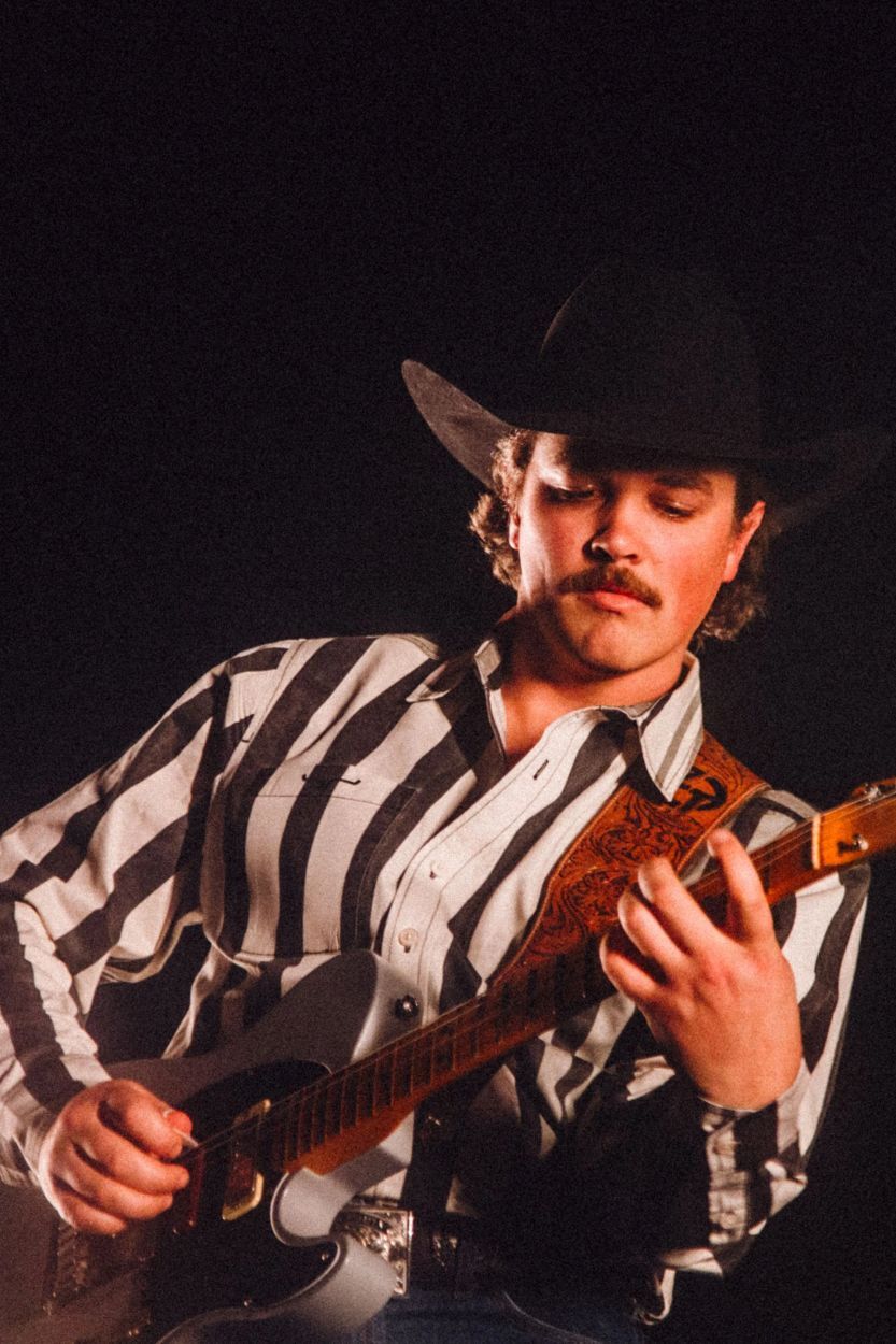 Kimes Ranch Men's 1992 Dress Shirt