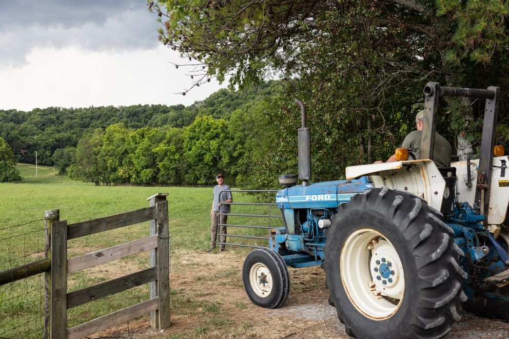 Behlen Country Gray The Heritage Round Corner Gate, 10-Ft x 50-In