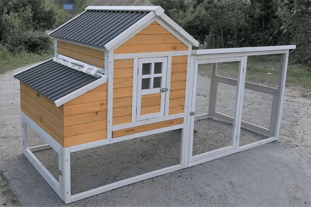 Rugged Ranch Laredo Wood Chicken Coop