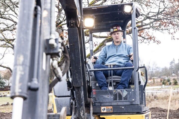 Noble Outfitters Men's Flex 1/4 Zip Pullover