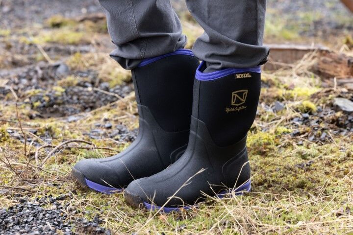 Noble Outfitters Women's MUDS Mid "2.0" Boots in Very Violet