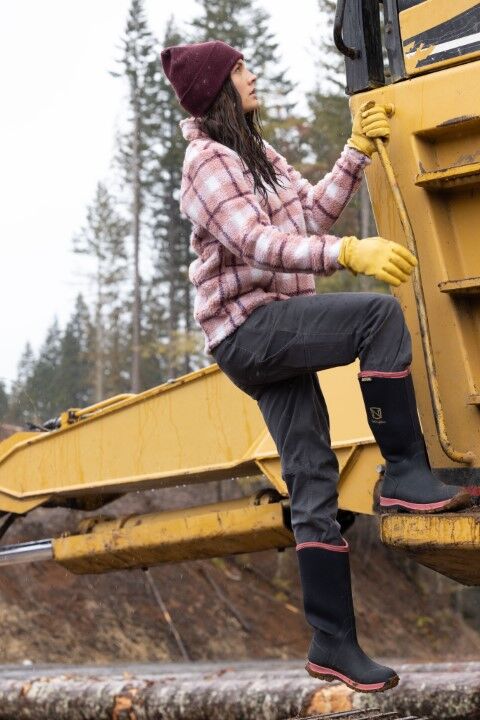 Noble Outfitters Women's MUDS High 2.0 Boots