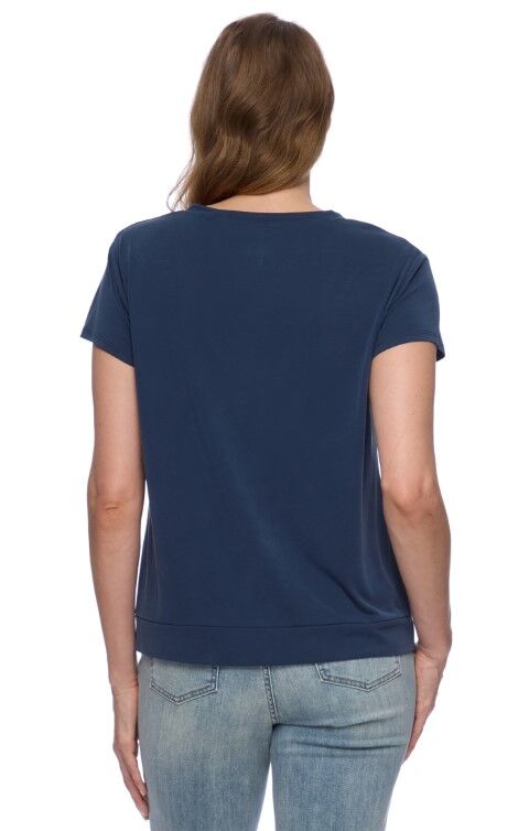 Threadgrit Women's Harper T-Shirt in Navy