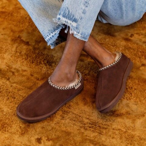 Bearpaw Men's Beau Slipper in Walnut