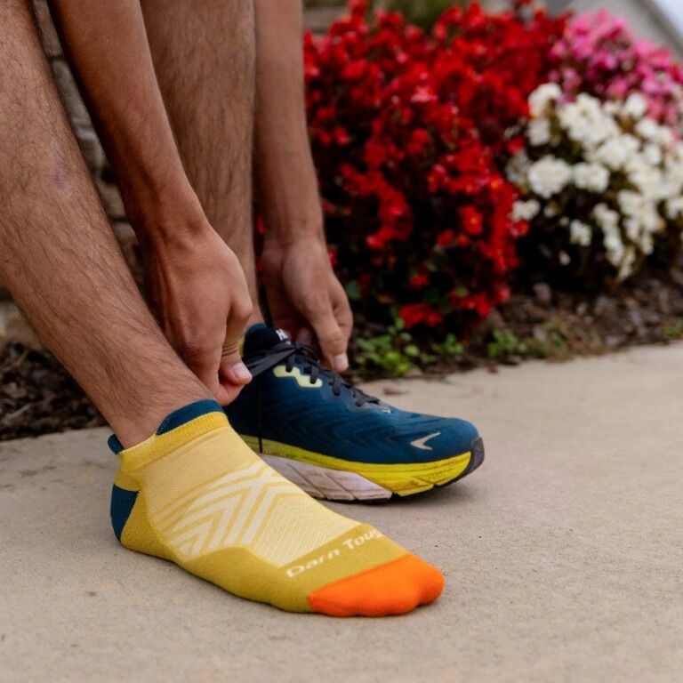 Darn Tough Men's Run No Show Tab Cushioned Ultra-Lightweight Running Socks