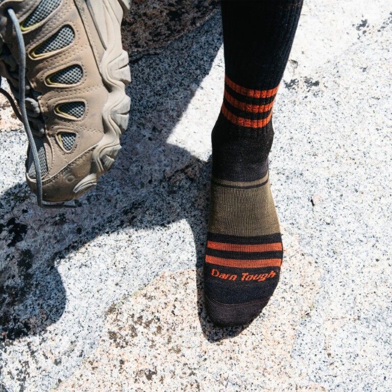 Darn Tough Men's Spur Boot Lightweight Hiking Socks