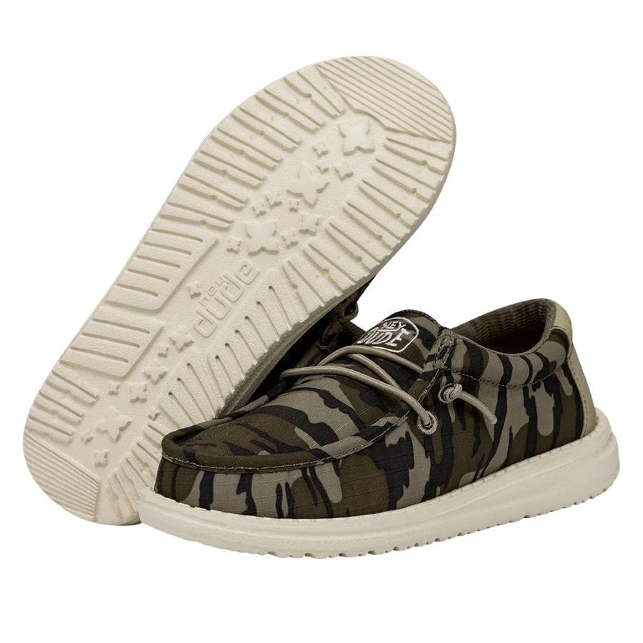 Hey Dude Boys' Wally Mossy Oak Original Shoe in Bottomland