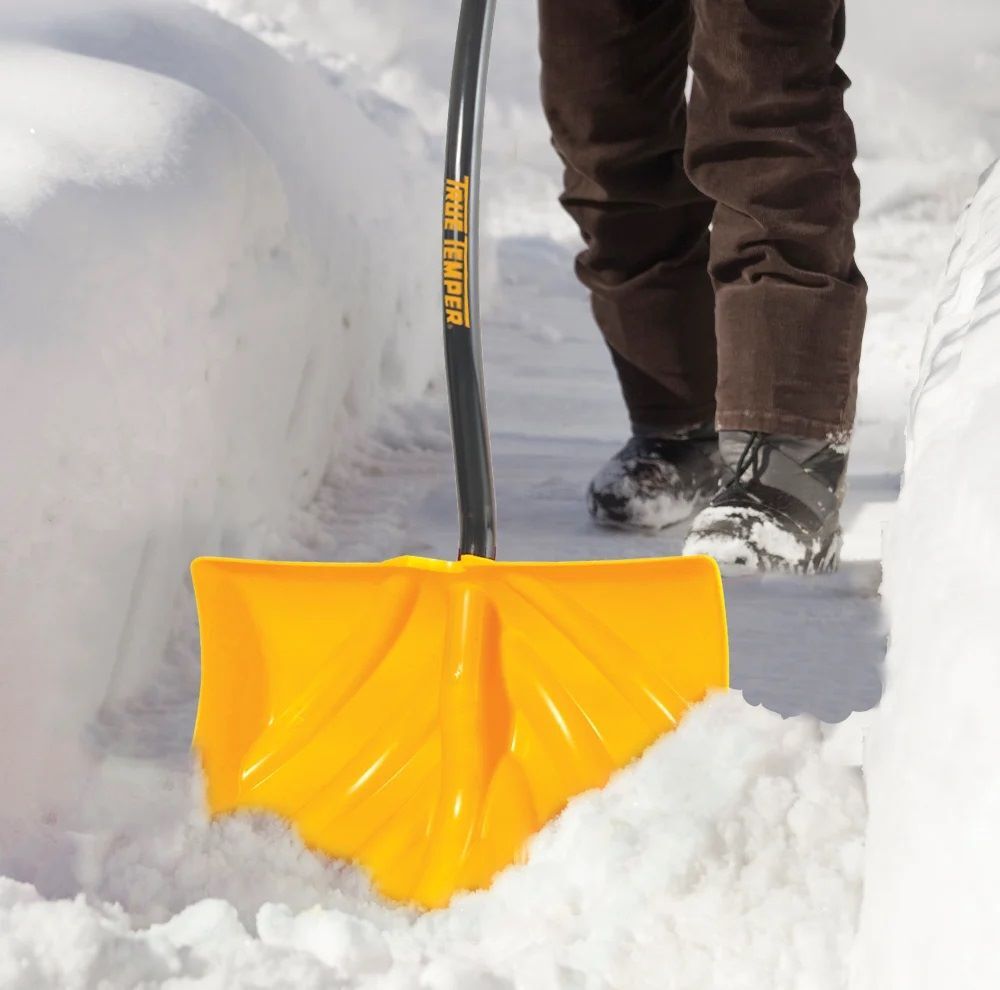 True Temper Poly Combo Snow Shovel with D-Grip on Ergonomic Handle, 18-In