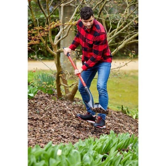 Corona Square Point Shovel with Fiberglass Handle, Head 12-In, 15-Ga, 48-In