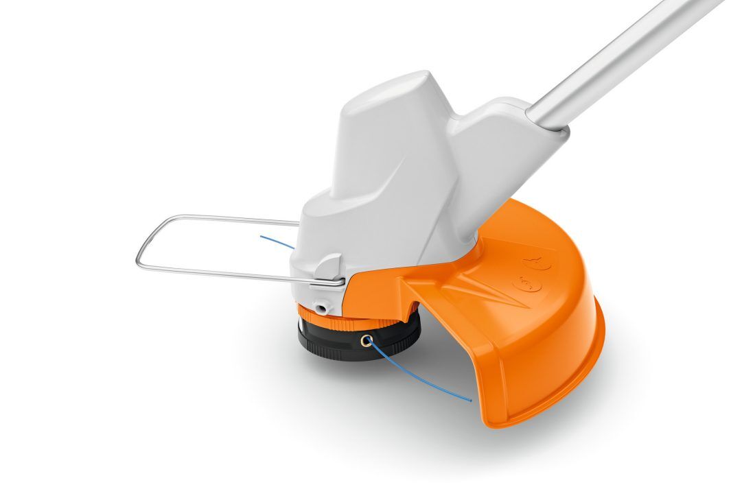 STIHL FSA 57 Battery Powered String Trimmer Kit With AK 20 Battery, 11 in.