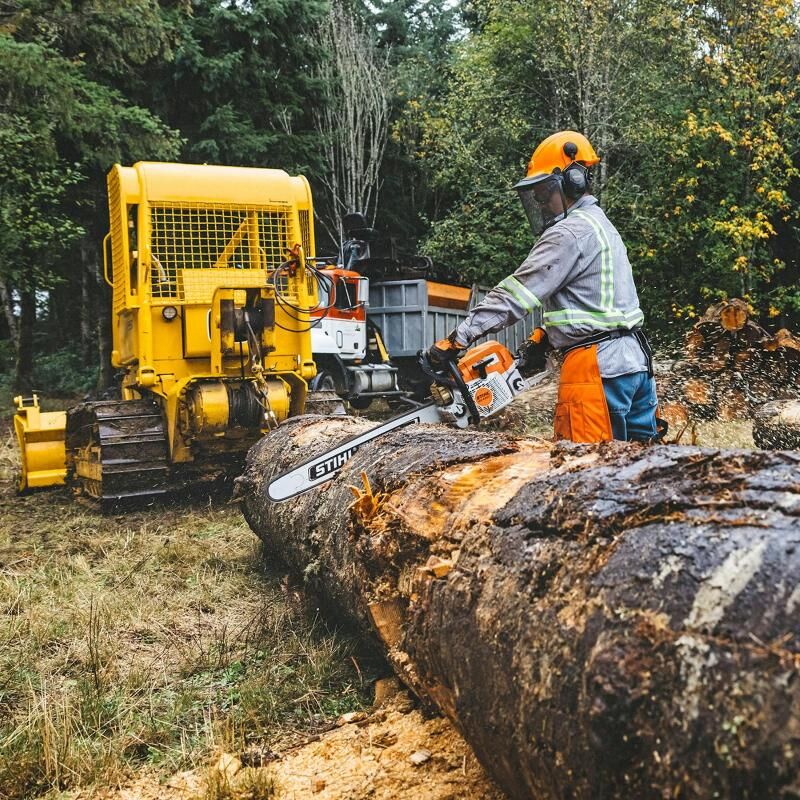 Stihl MS 400 C-M Chainsaw, 16-In