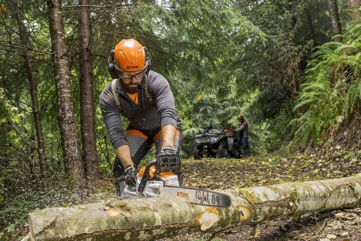STIHL Battery Powered Chainsaw
