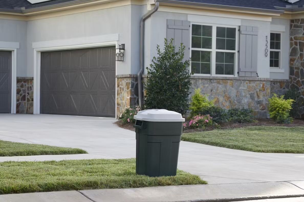 Rubbermaid Evergreen Non-Wheeled Slim Trash Can