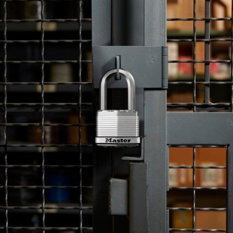 Master Lock Laminated 2-In Padlock With 1 1/2-In Shackle, 2-Pk