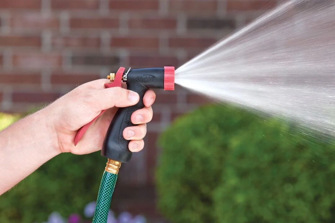 Orbit Zinc Pistol Nozzle With Rubber Grip