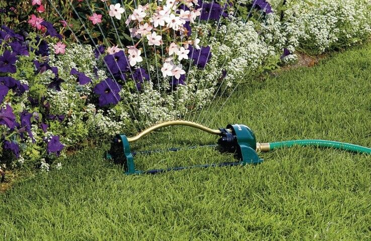 Orbit 3600 Square Feet Metal Oscillating Sprinkler
