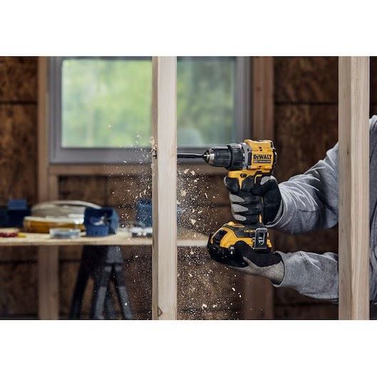 DEWALT Atomic 20V Max Brushless Cordless Drill/Driver Kit, 1/2-In