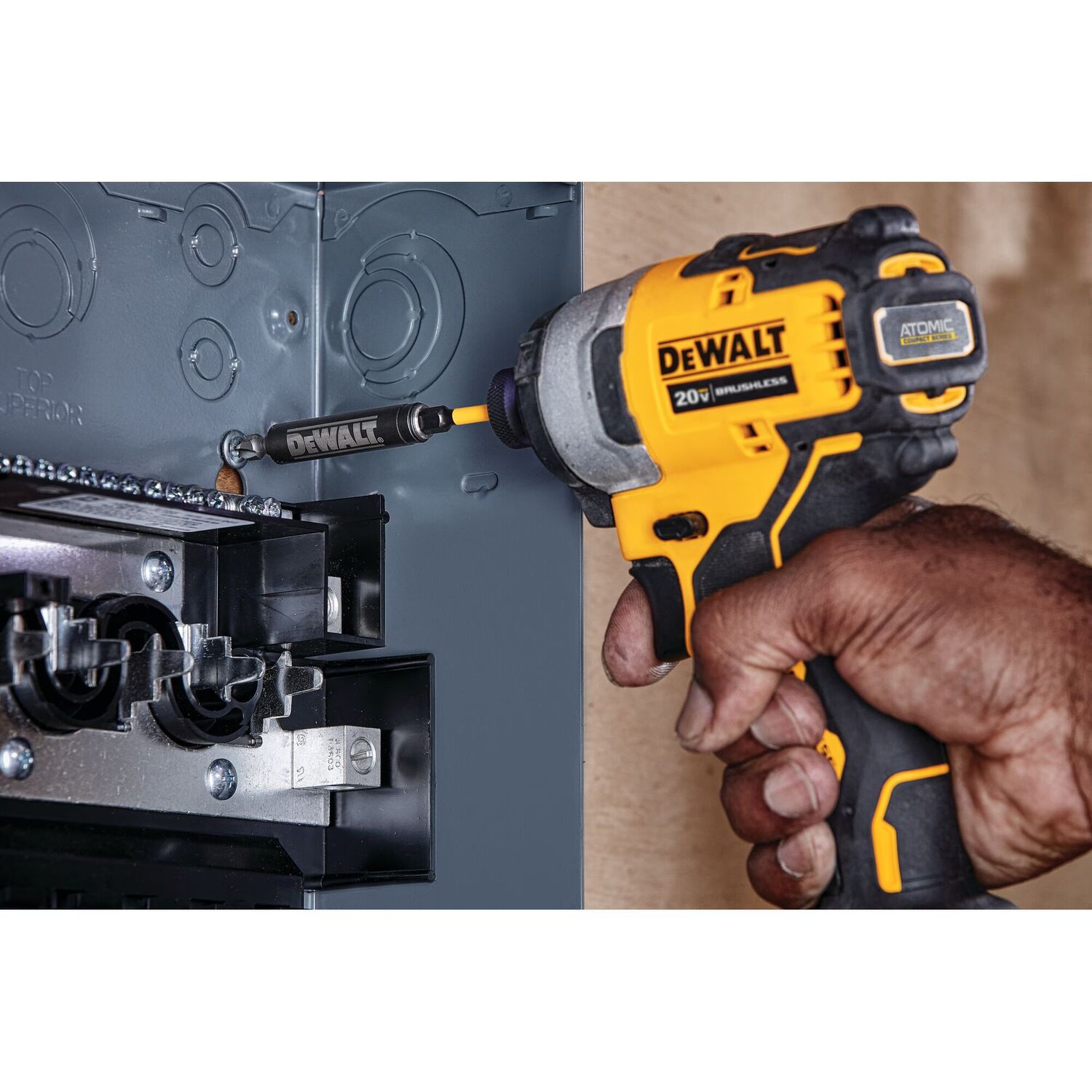 DEWALT Atomic 20-V Max Brushless Compact Impact Driver Kit, 1/4-In