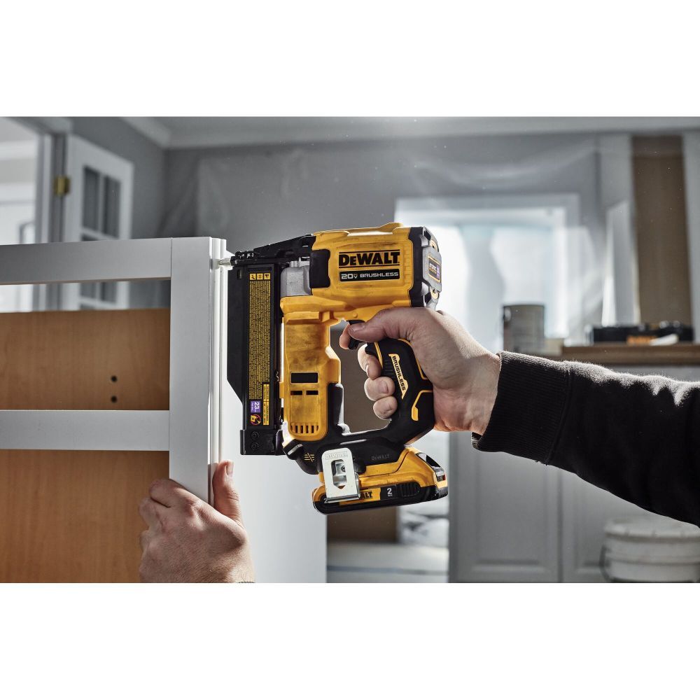 DeWalt Atomic Compact Series 20V MAX Brushless Cordless 23-Ga Pin Nailer (Tool Only)