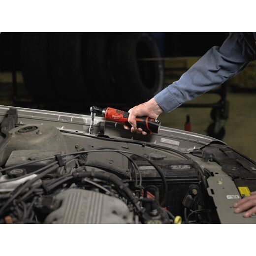 Milwaukee M12 Ratchet Kit, 3/8-In