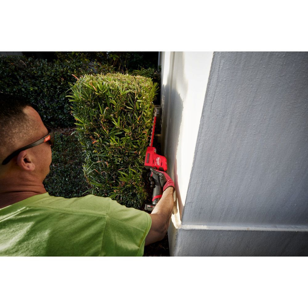 Milwaukee M12 FUEL 8-In Hedge Trimmer