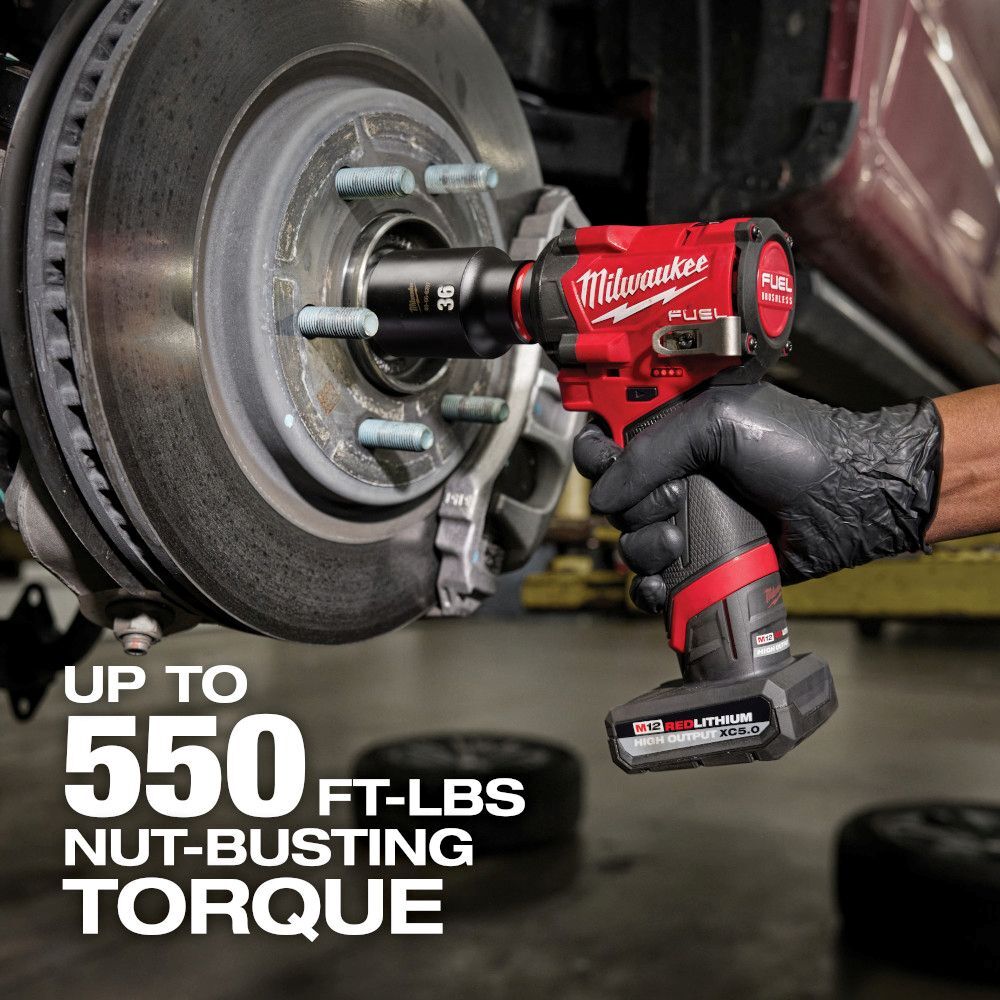 Milwaukee M12 FUEL Stubby 1/2-In Impact Wrench