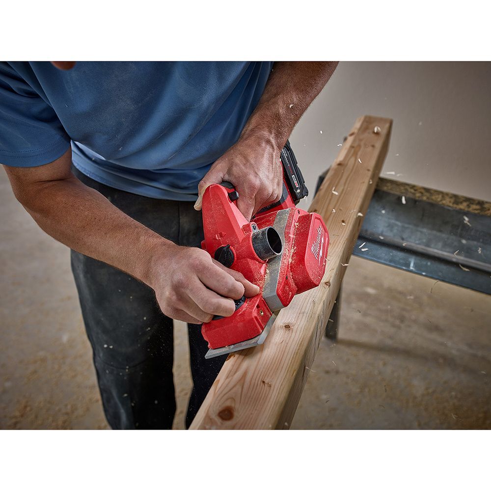 Milwaukee M18 3-1/4-In Planer