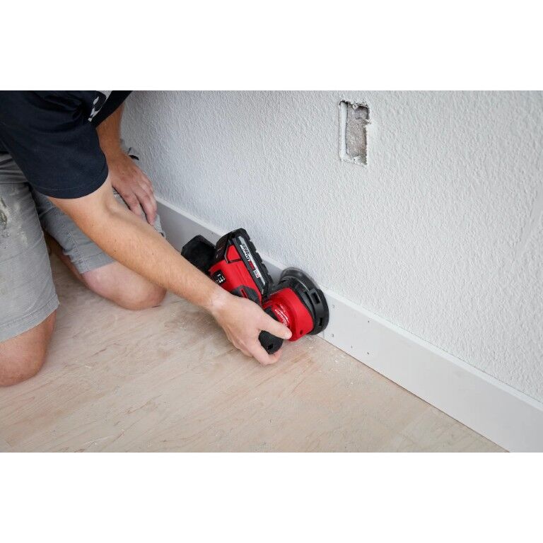 Milwaukee M18­ Fuel Random Orbital Sander, 5-In (Tool Only)