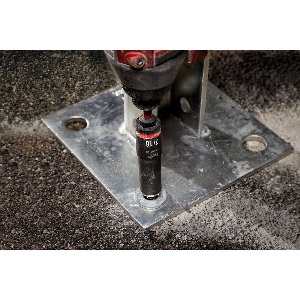 Milwaukee SHOCKWAVE Impact Duty 3/8-In Drive 7/16-In Deep 6 Point Socket