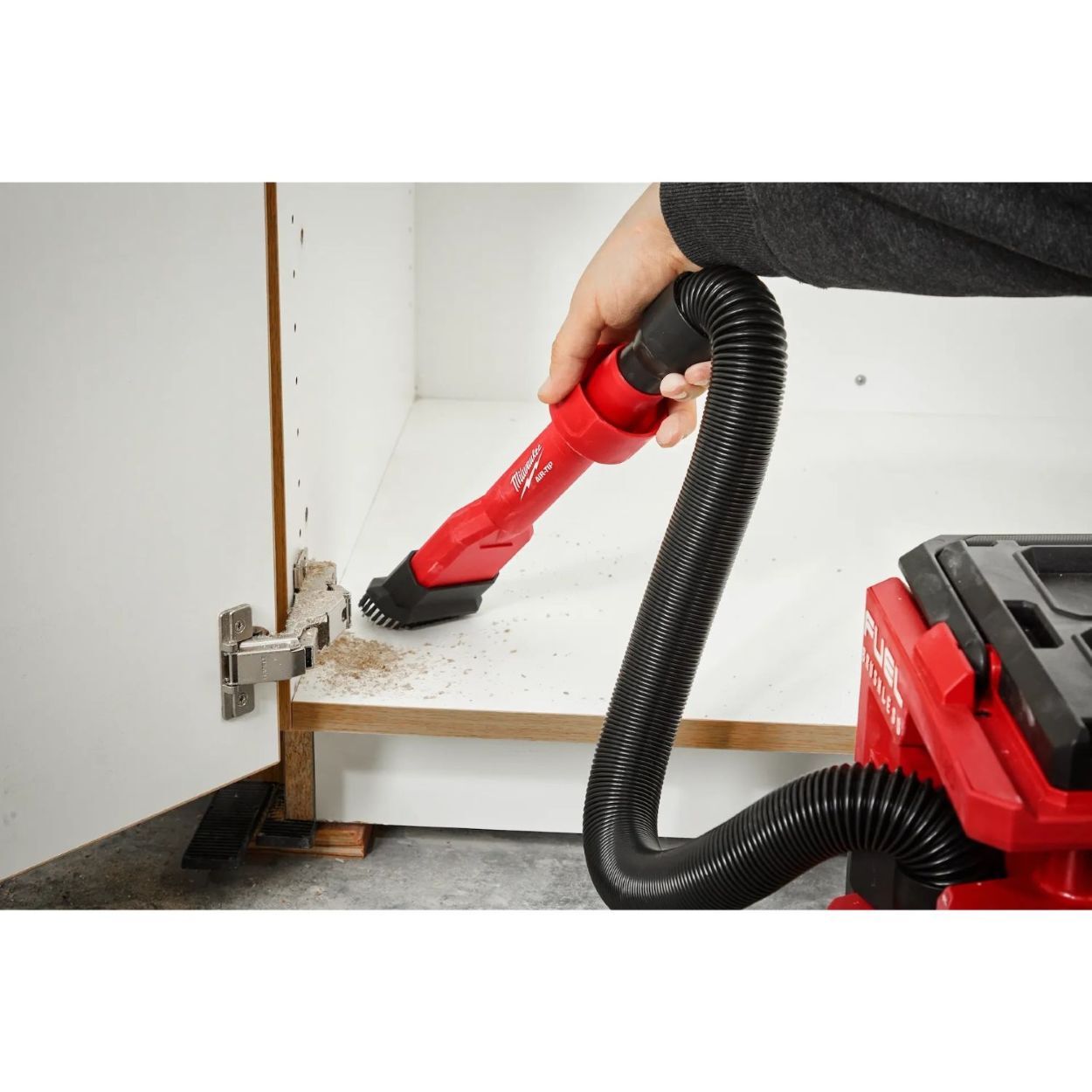 Milwaukee Air-Tip 2-In-1 Vacuum Utility Brush Tool