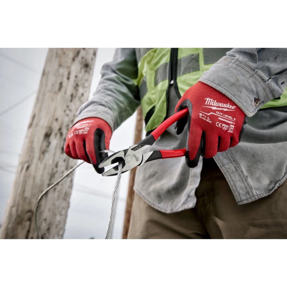 Milwaukee 9-In Lineman's Dipped Grip Pliers (USA)