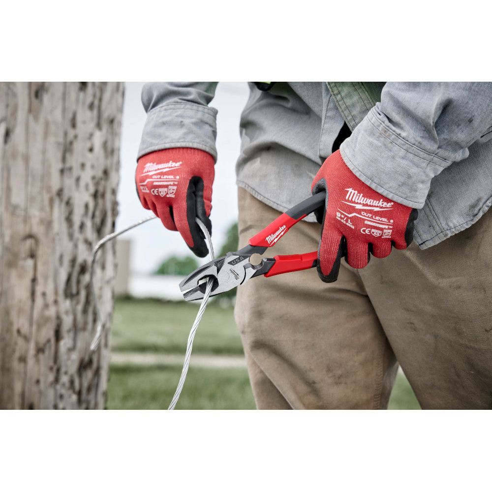 Milwaukee 9-In Lineman's Comfort Grip Pliers with Thread Cleaner (USA)