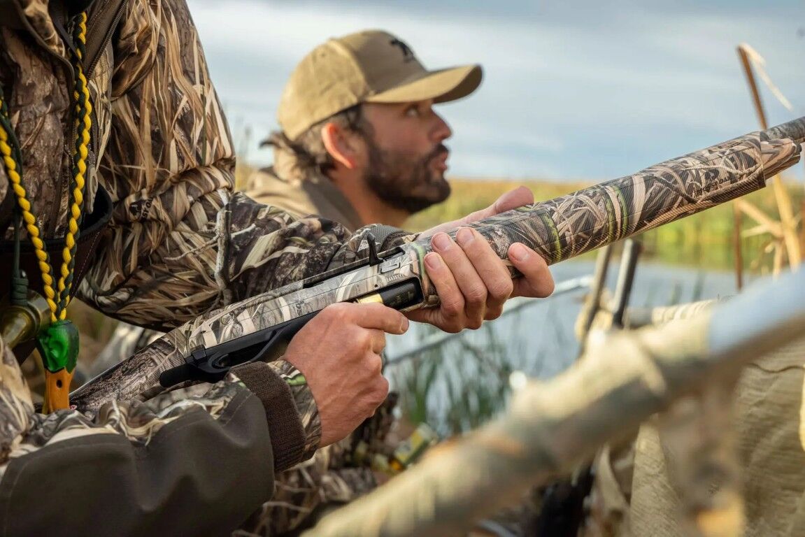 Winchester SX4 Waterfowl Hunter 12 Gauge 28" MOSGH Camo Semi-Auto Shotgun, 4-Rd