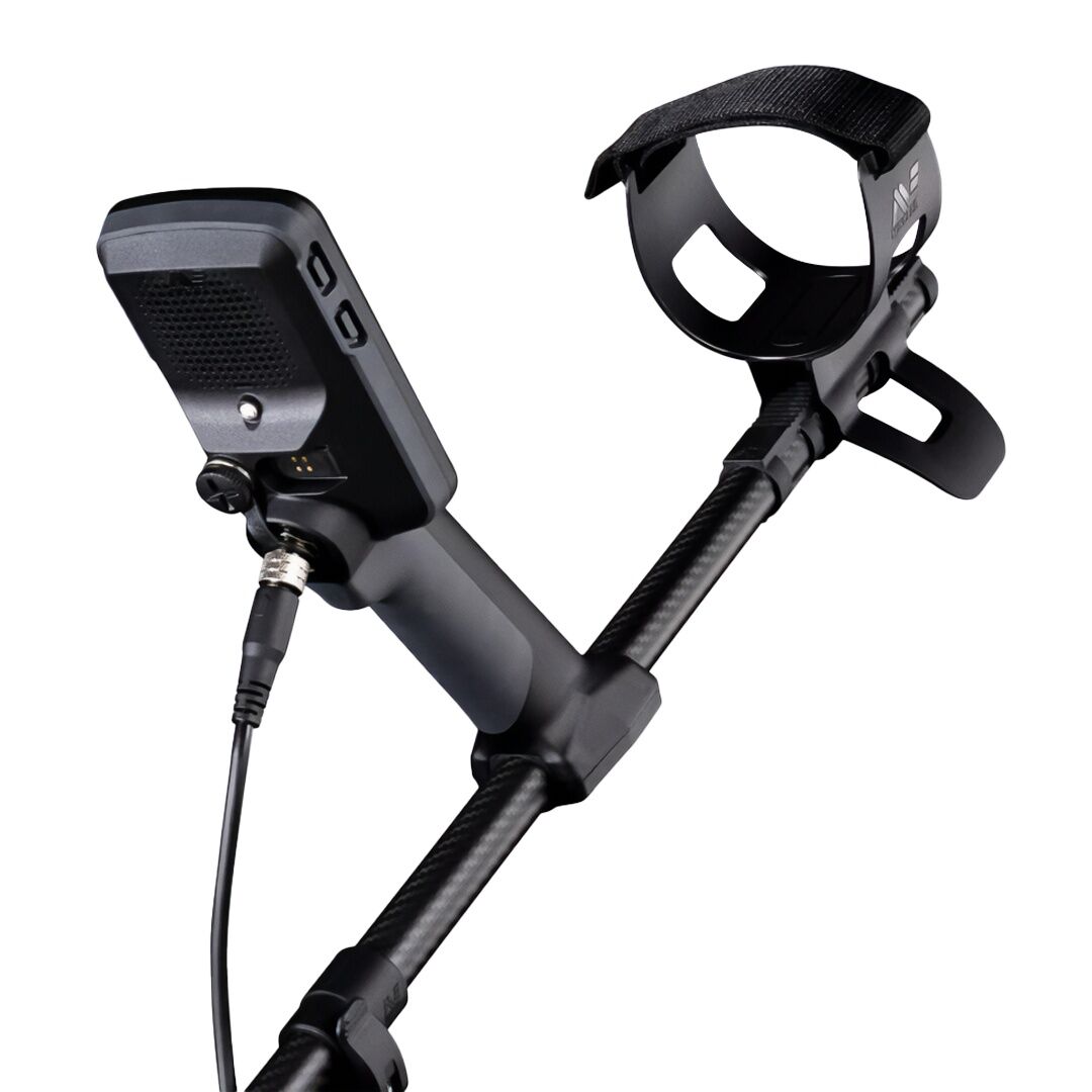 Minelab Equinox 900 Metal Detector