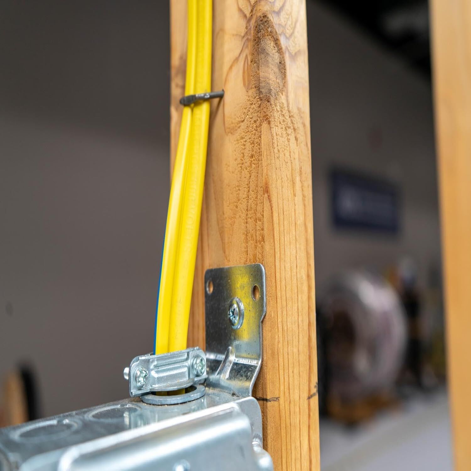 Southwire Romex SIMpull White NM-B Copper Cable 14 Gauge 2 Conductor Solid With Ground, 50-Ft