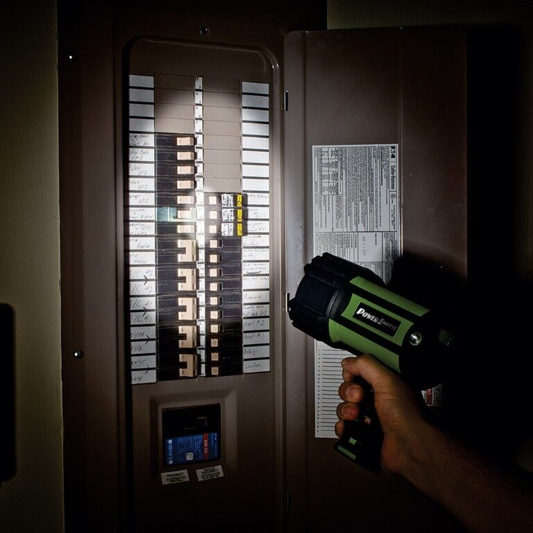 Powersmith 700 Lumen Waterproof Rechargeable LED Spotlight