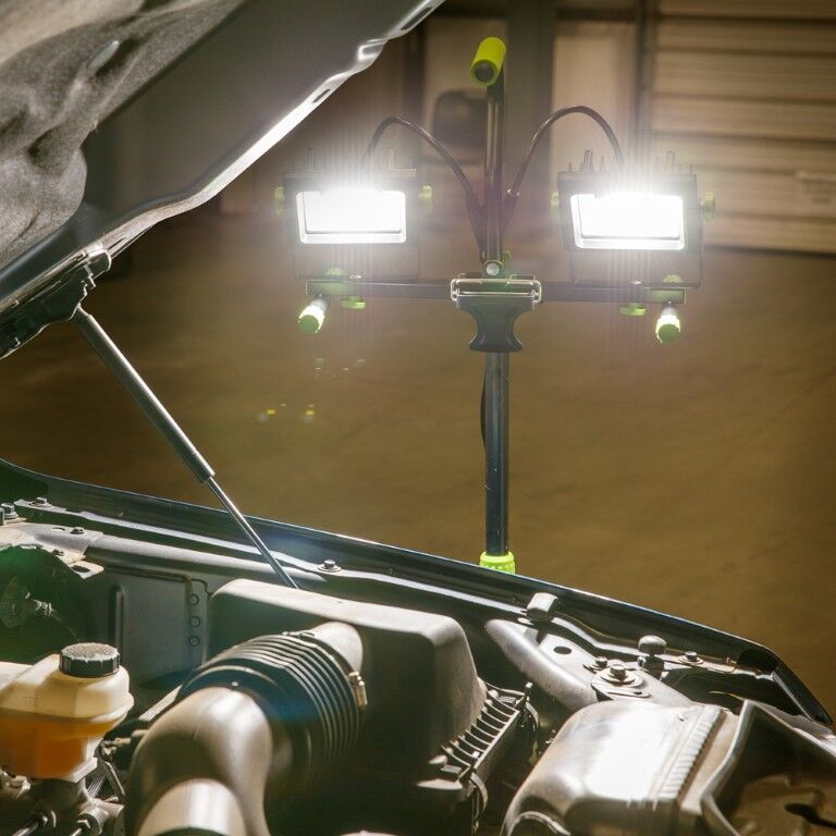 Power Smith 8000 Lumen Dual-Head LED Work Light With Tripod