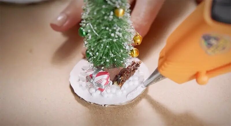 Gorilla Hot Glue Mini Sticks, 8-In